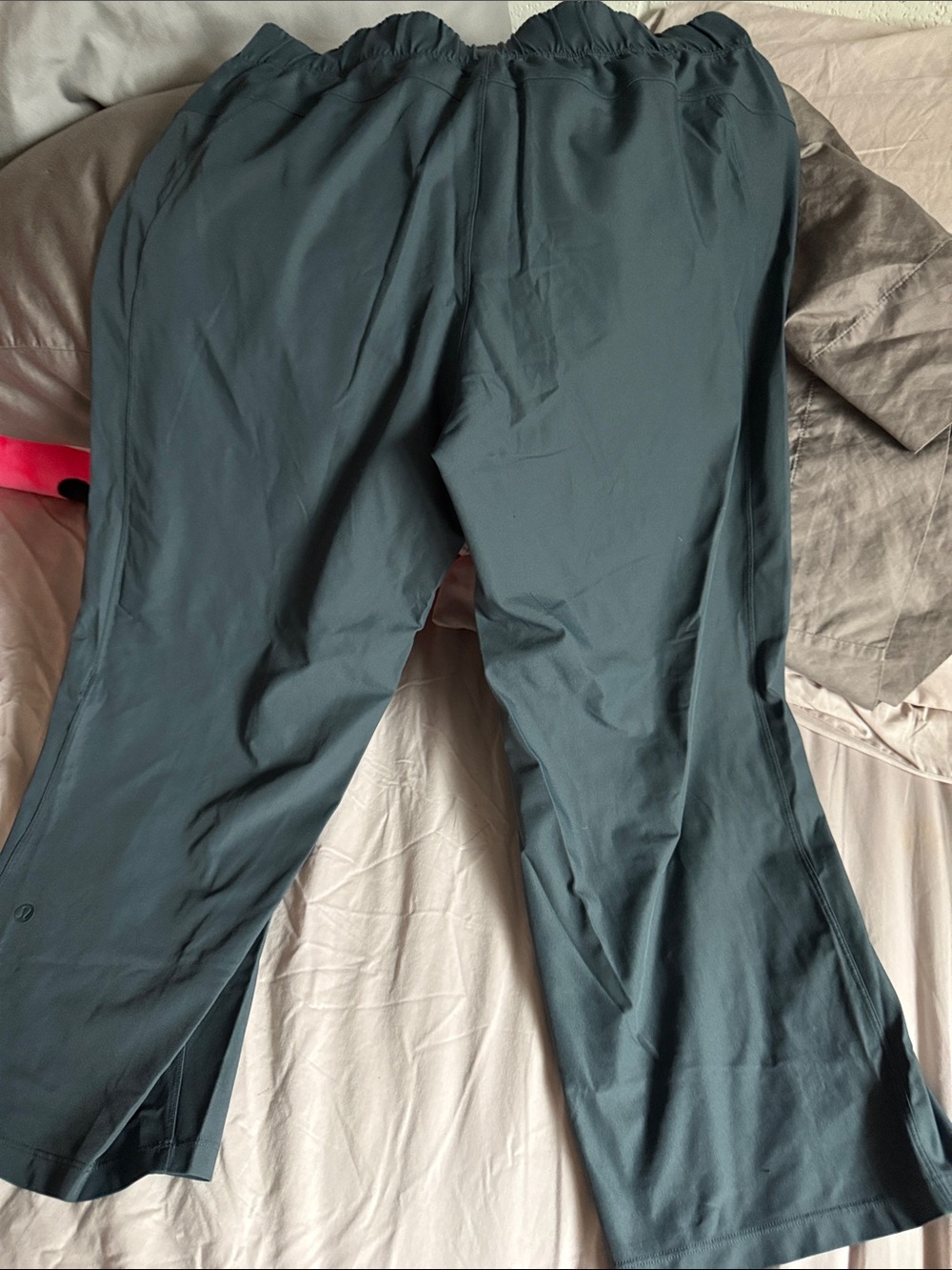 Lululemon - Picture 5 of 5